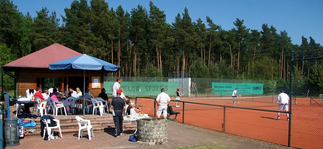 Tennisanlage